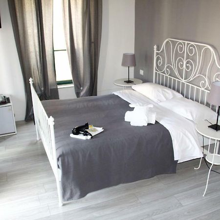 Del Toscano Home Катанія Екстер'єр фото